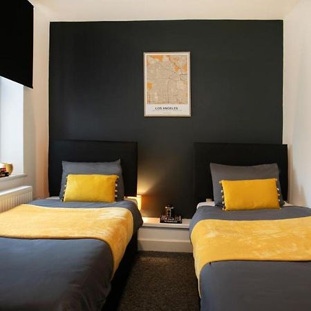 Spacious 2 Bedroom Apartments - 5 Mins From Qmc, Universities And City Centre! Nottingham Eksteriør billede