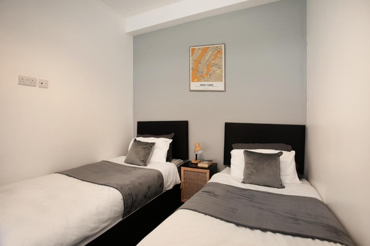 Spacious 2 Bedroom Apartments - 5 Mins From Qmc, Universities And City Centre! Nottingham Eksteriør billede